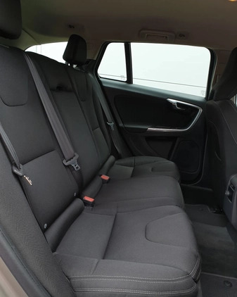 Volvo V60 cena 42999 przebieg: 199000, rok produkcji 2014 z Sosnowiec małe 781